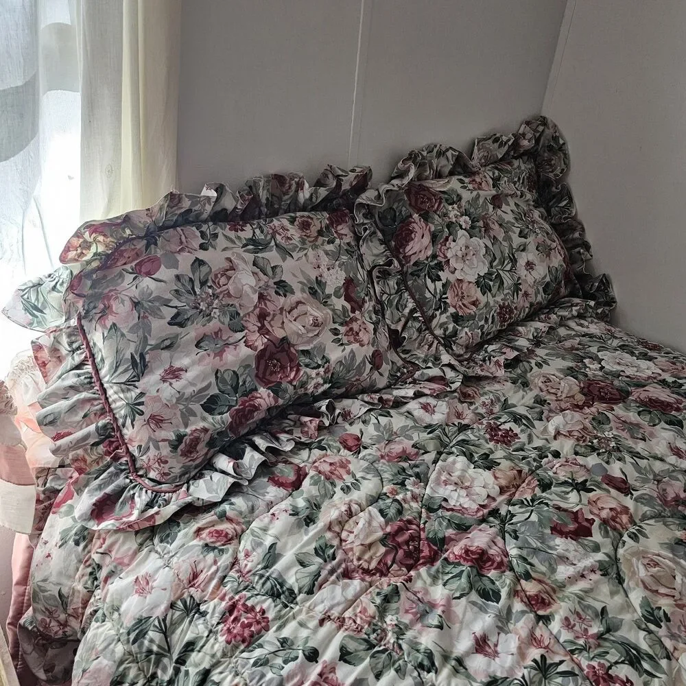 Croscill Arbor Rose Vintage Twin Comforter & Sham Set Floral Ruffled Cottage